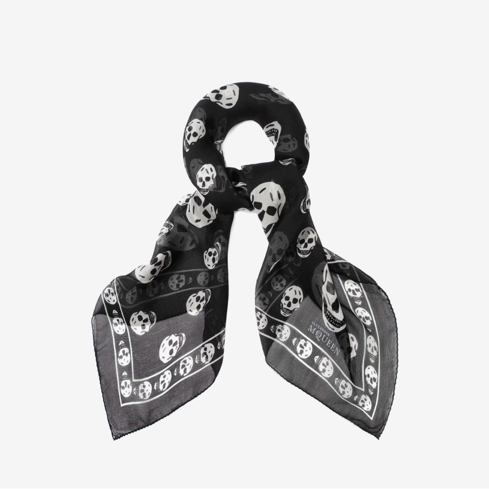Brand New Alexander McQueen Skull Scarf - Picture 2 of 7
